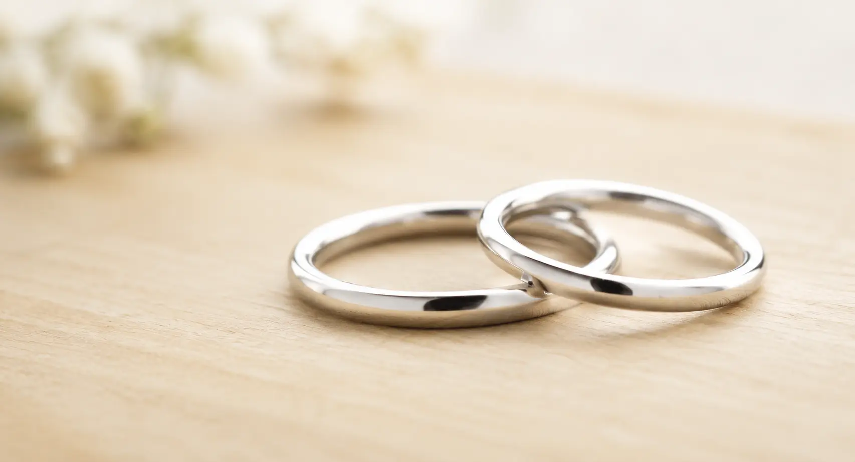 ユキノアトリエの甲丸プラチナ結婚指輪